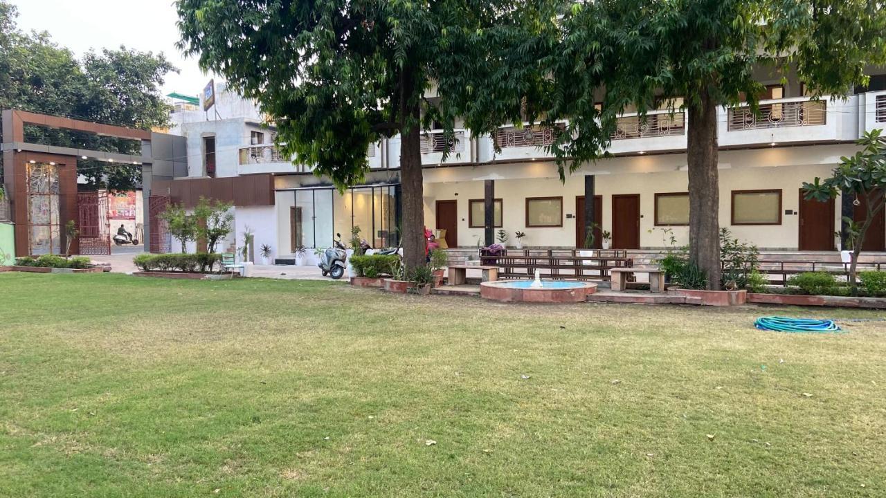 The Kedar Resort มถุรา ภายนอก รูปภาพ