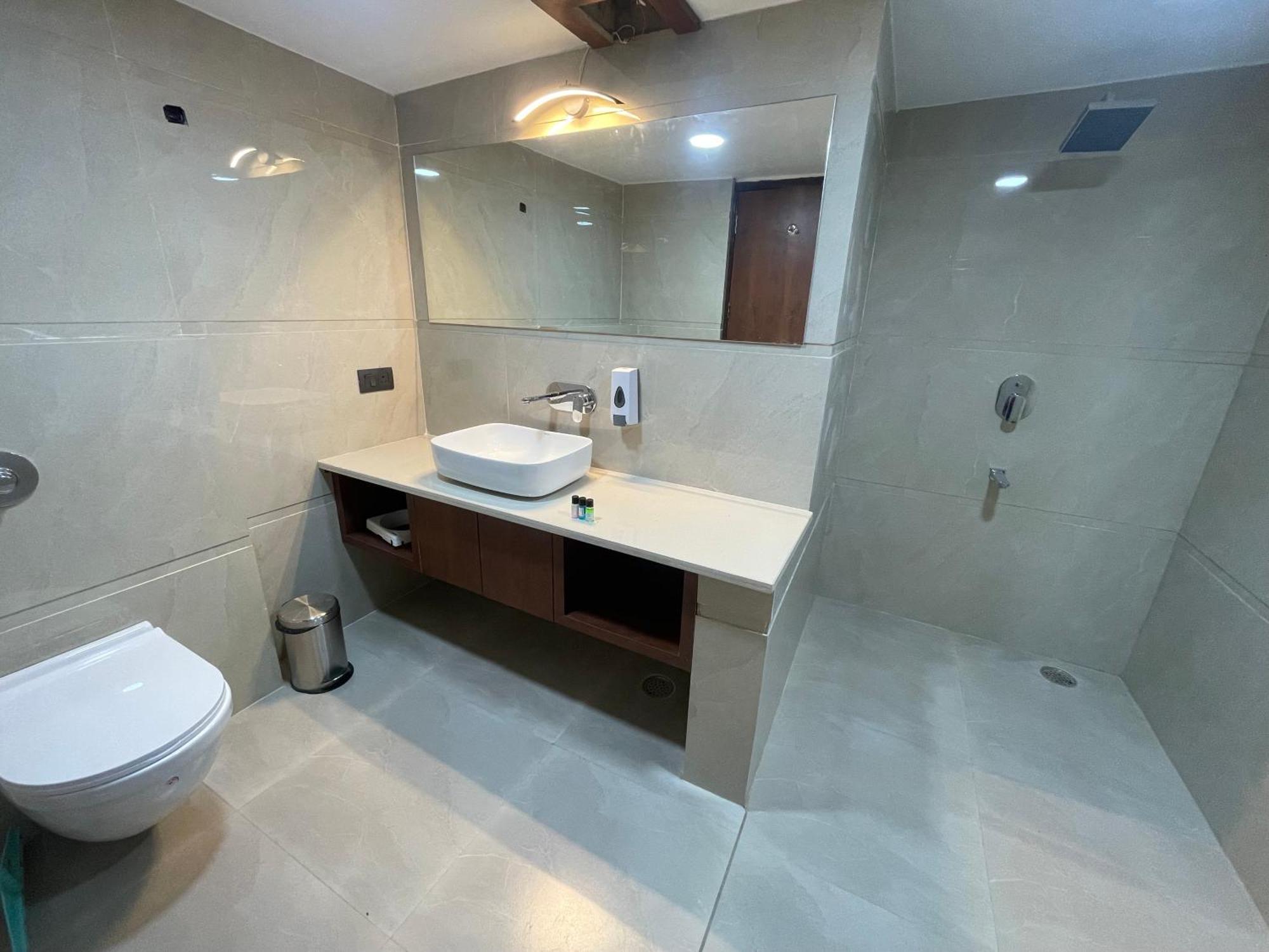 The Kedar Resort มถุรา ภายนอก รูปภาพ