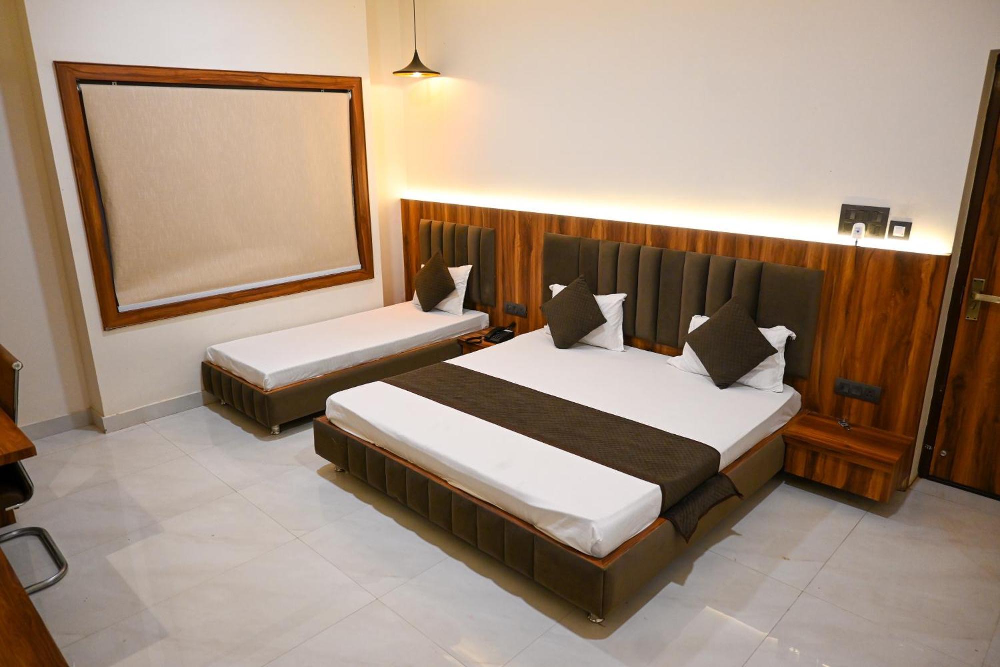 The Kedar Resort มถุรา ภายนอก รูปภาพ