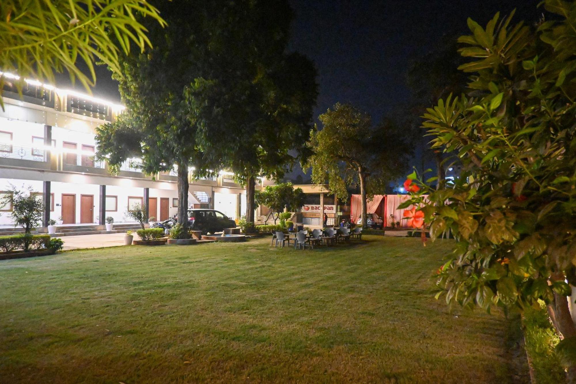 The Kedar Resort มถุรา ภายนอก รูปภาพ