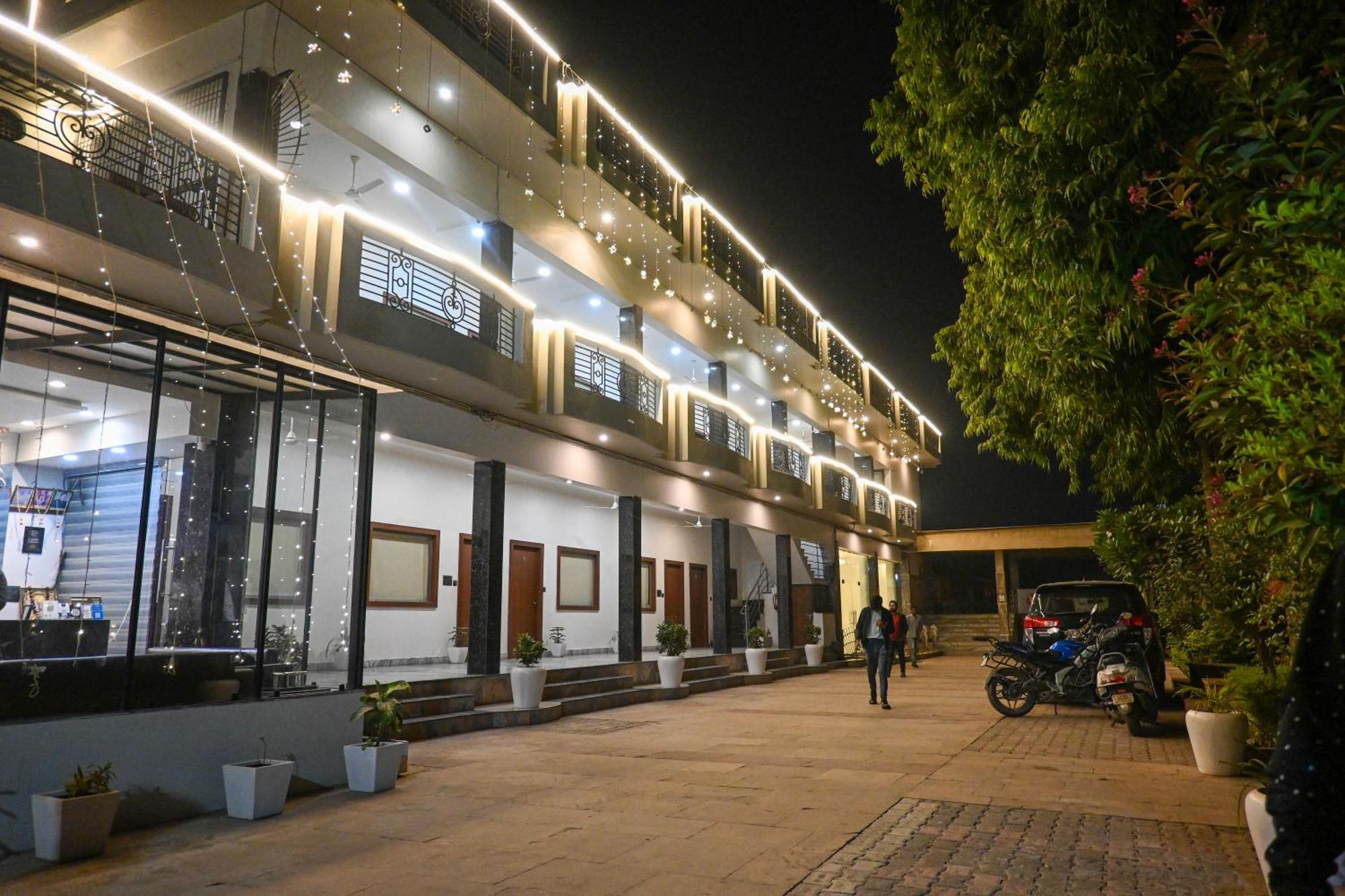 The Kedar Resort มถุรา ภายนอก รูปภาพ